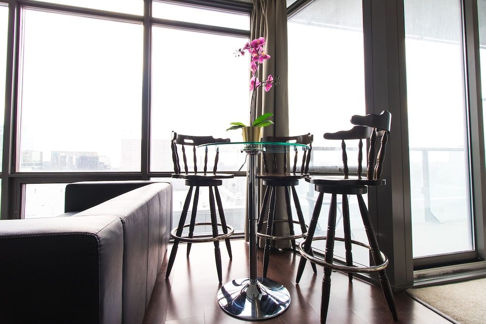 undefined Vacation in Toronto Suites 7