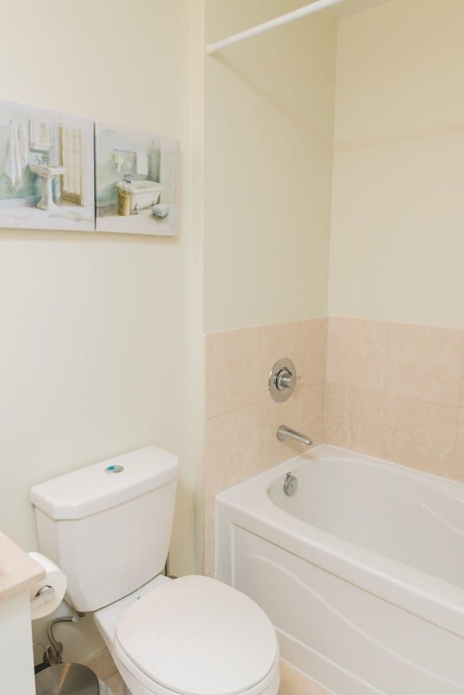 Sarkar Suites - Maple Leaf Square City Suite, 2 Bedrooms, Non Smoking, 2 Bathrooms 14