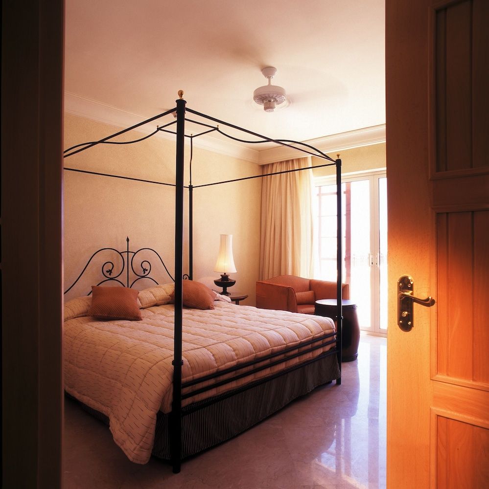 Suite, 1 King Bed