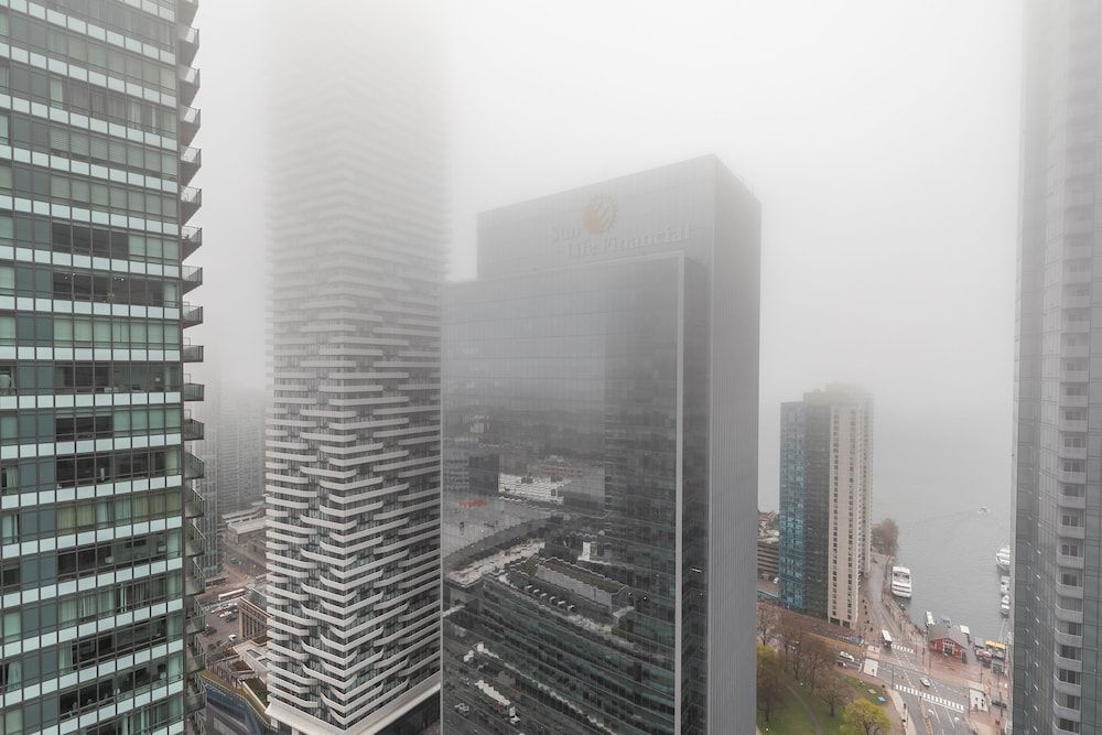 undefined GLOBALSTAY. Maple Leaf Square 6