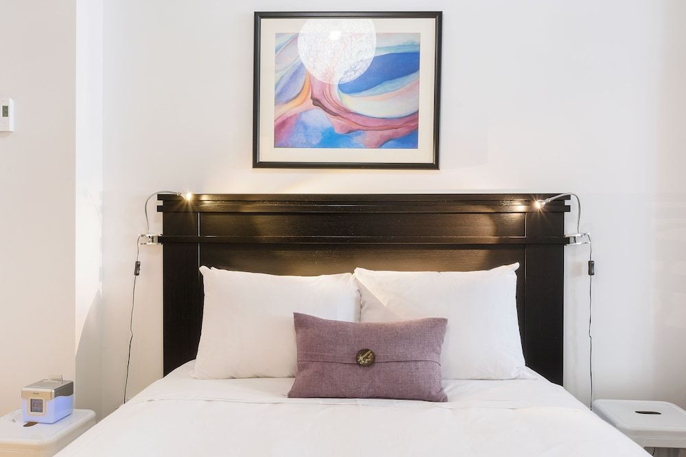 Les Lofts de Buade by Les Lofts Vieux-Québec Studio B202