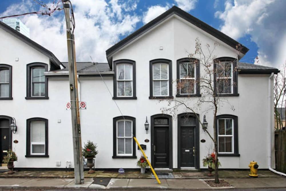 undefined The Bishop Stays 2