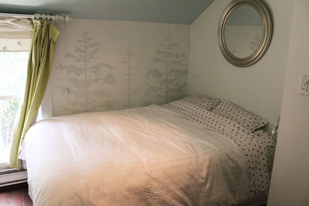 undefined The Bishop Stays 4