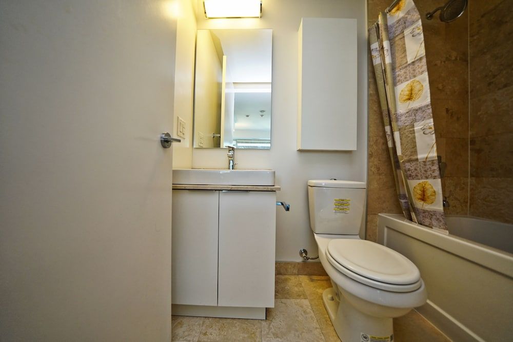 The York Boutique Suites Business Condo, Executive Level 9