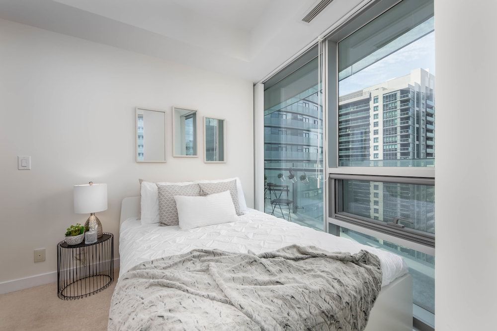The York Boutique Suites Panoramic Condo, 2 Bedrooms, Non Smoking, City View 9