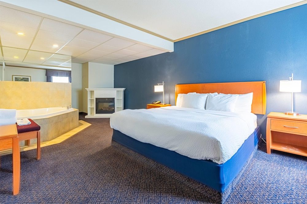 Deluxe Room, 1 King Bed, Non Smoking