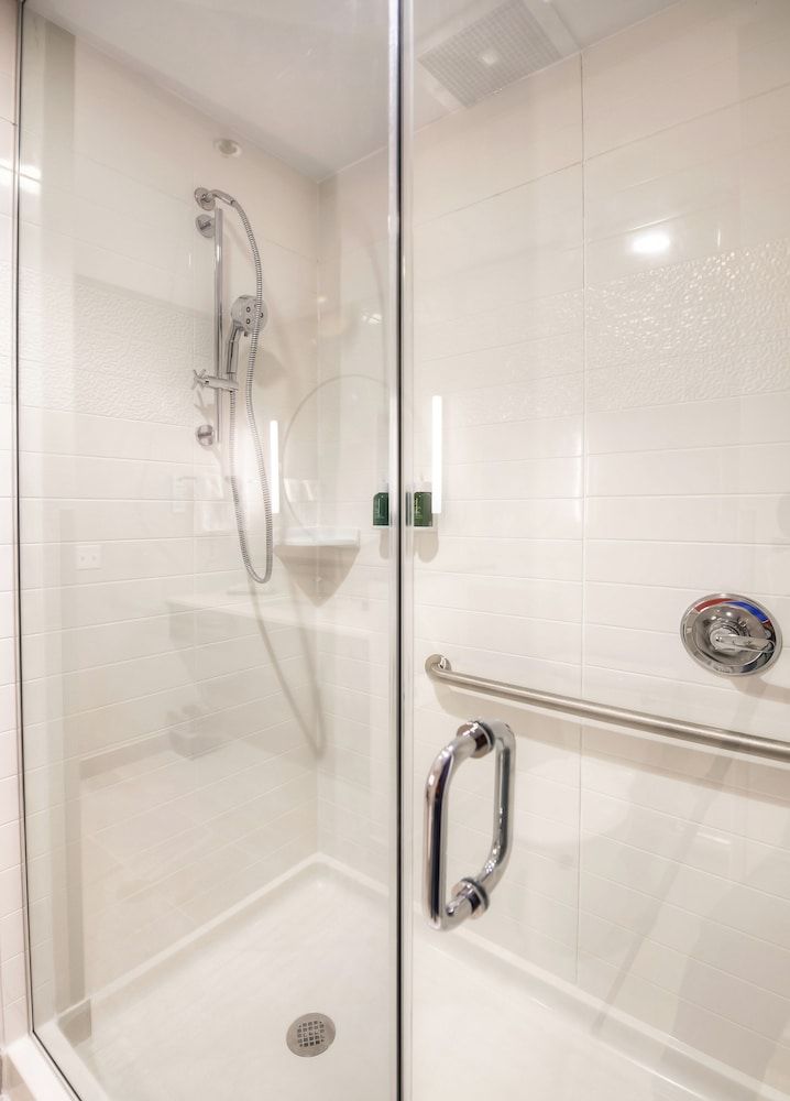 Fairfield Inn & Suites by Marriott Ottawa Airport Room, 1 King Bed with Sofa bed 3