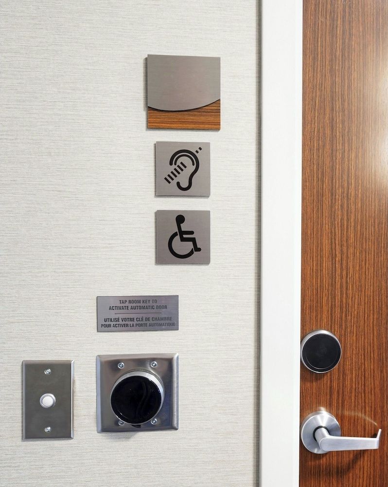 undefined Fairfield Inn & Suites by Marriott Ottawa Airport 4