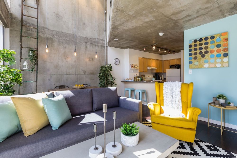 QuickStay - Sunlit Luxury Loft on King West Luxury Loft, 1 Bedroom, Balcony 29