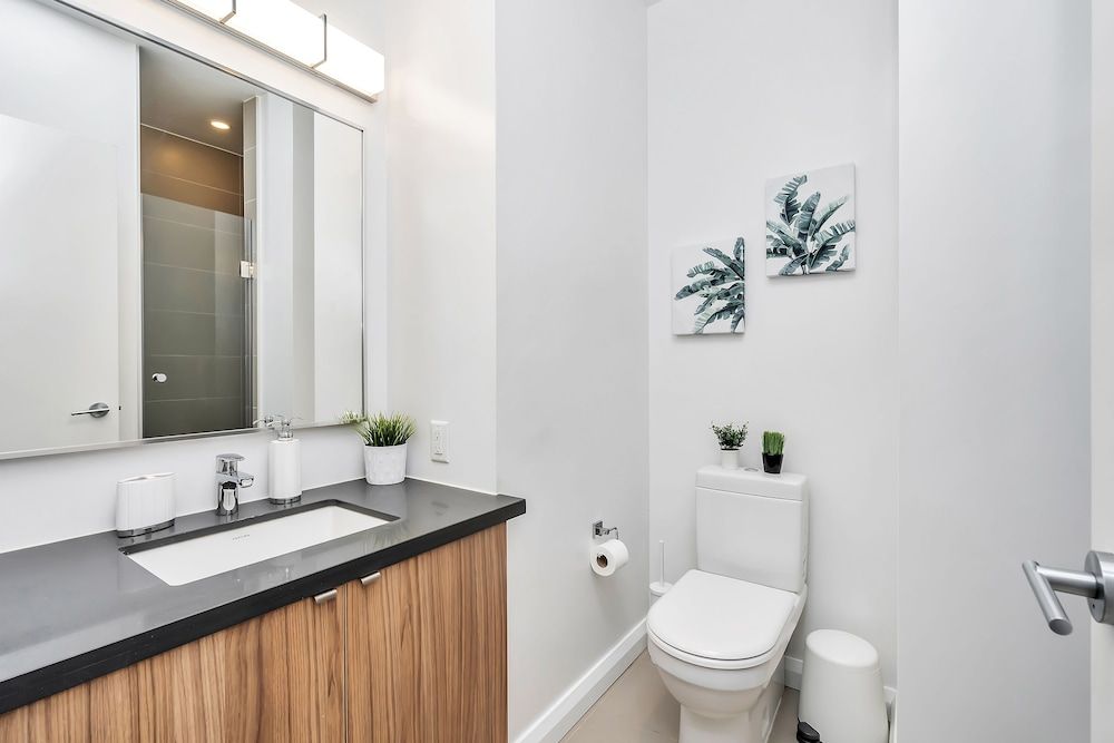 QuickStay Yorkville Condo - Yonge & Bloor Premium Condo, 2 Bedrooms, Ensuite, City View 40