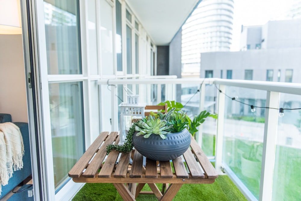 QuickStay - Premium 2-Bedroom with CN Tower & Lake Views Fresh & Stylish Downtown Condo 33
