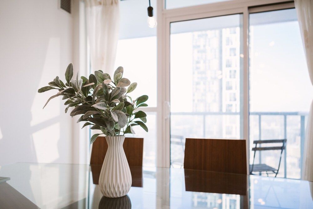 QuickStay - Premium 2-Bedroom with CN Tower & Lake Views Superior Condo, 2 Bedrooms, Balcony, Lake View 12