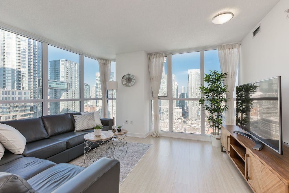 QuickStay - Premium 2-Bedroom with CN Tower & Lake Views Superior Condo, 2 Bedrooms, Balcony, Lake View 26