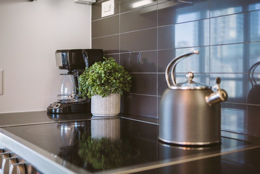 QuickStay - Premium 2-Bedroom with CN Tower & Lake Views Superior Condo, 2 Bedrooms, Balcony, Lake View 22