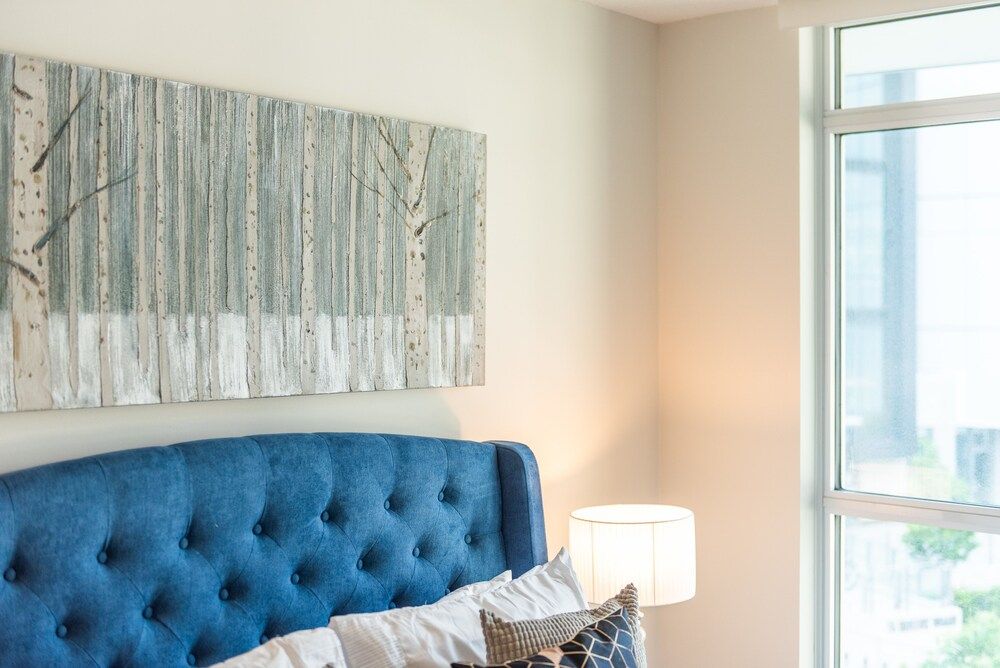 QuickStay - Premium 2-Bedroom with CN Tower & Lake Views Fresh & Stylish Downtown Condo 18