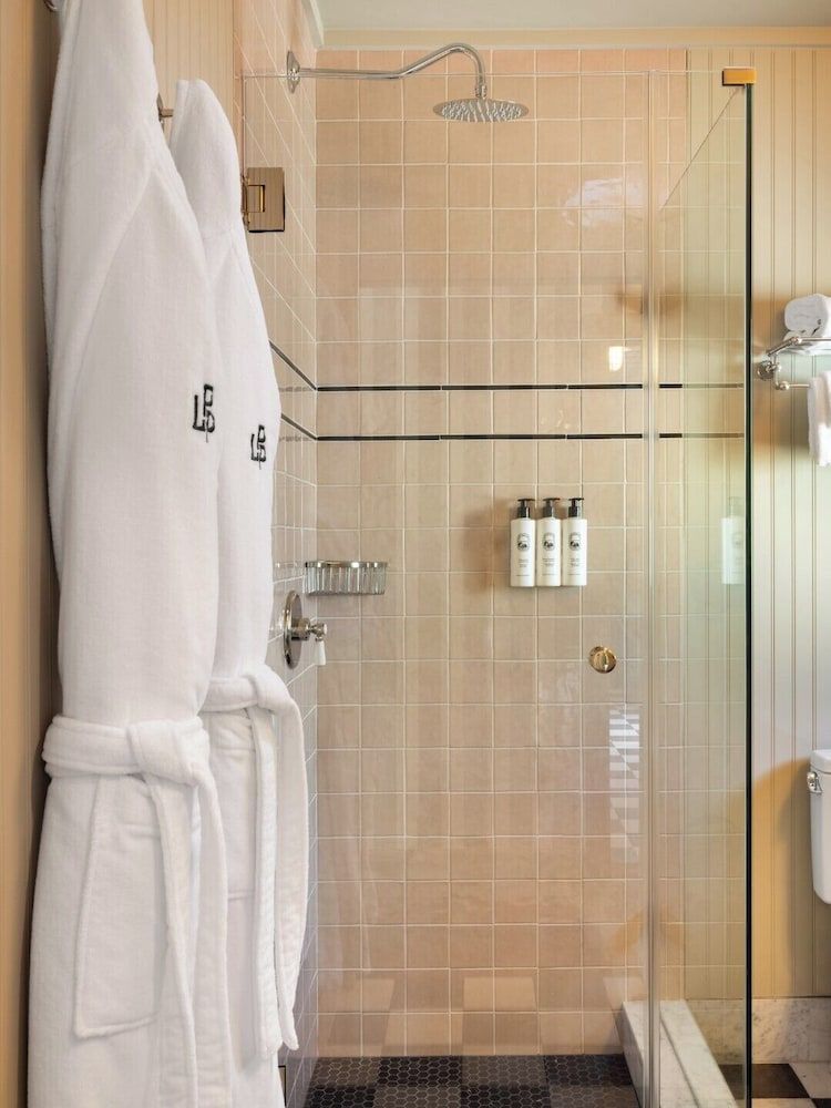 Le Petit Pali Brentwood The Queen 4