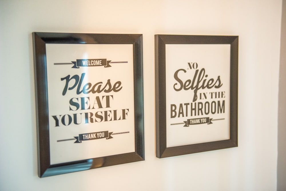 QuickStay CN Tower View Condo in Fort York Executive Apartment, 2 Bedrooms 38