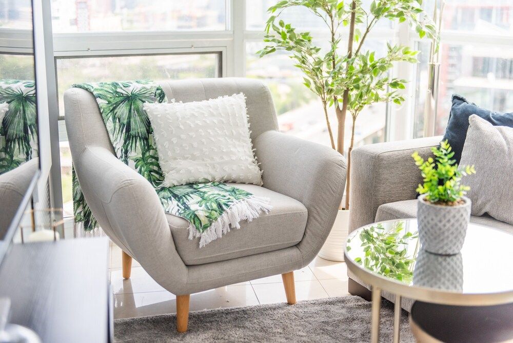 QuickStay CN Tower View Condo in Fort York Executive Apartment, 2 Bedrooms 17