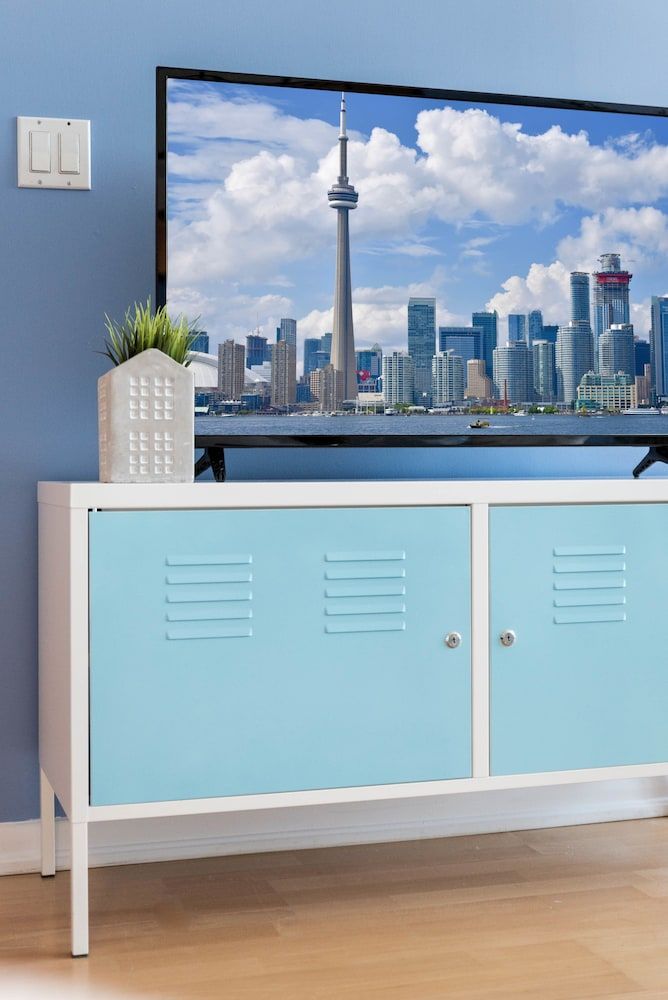 QuickStay CN Tower View Condo in Fort York Premium Studio, Kitchenette, City View 28