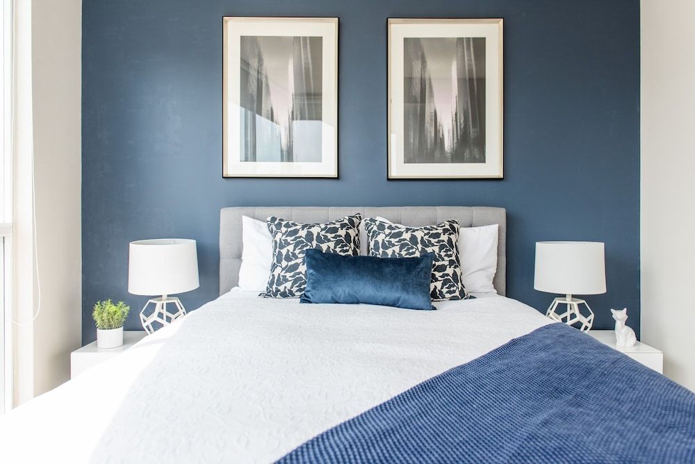 QuickStay CN Tower View Condo in Fort York Executive Apartment, 2 Bedrooms 8