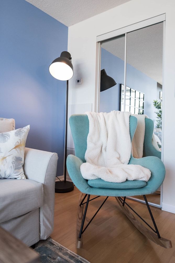 QuickStay CN Tower View Condo in Fort York Premium Studio, Kitchenette, City View 21