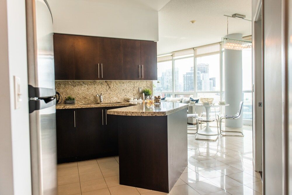QuickStay CN Tower View Condo in Fort York Executive Apartment, 2 Bedrooms 14