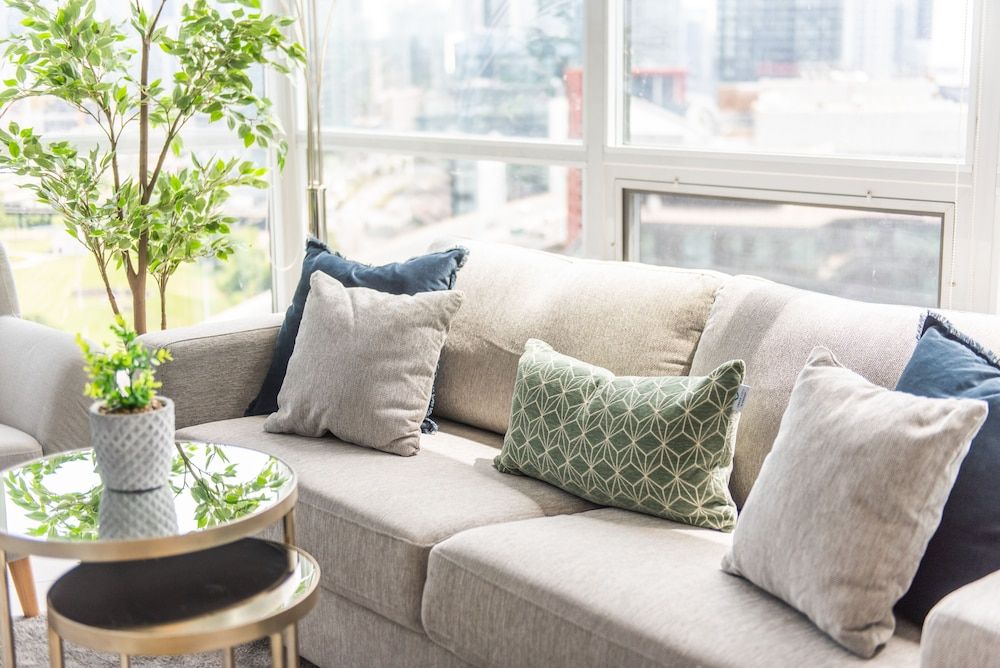 QuickStay CN Tower View Condo in Fort York Executive Apartment, 2 Bedrooms 21