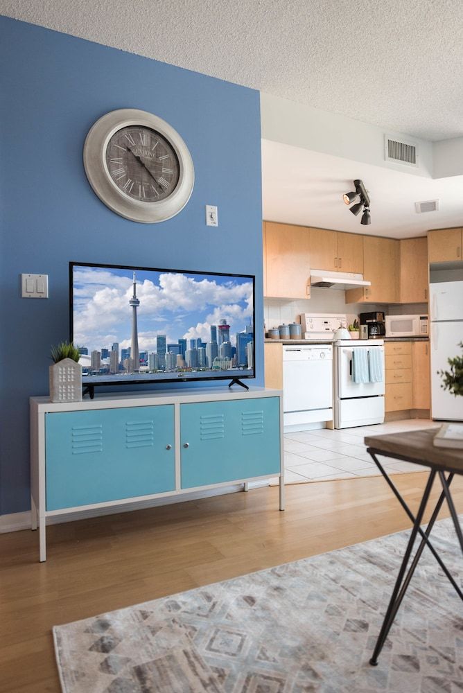 QuickStay CN Tower View Condo in Fort York Premium Studio, Kitchenette, City View 27