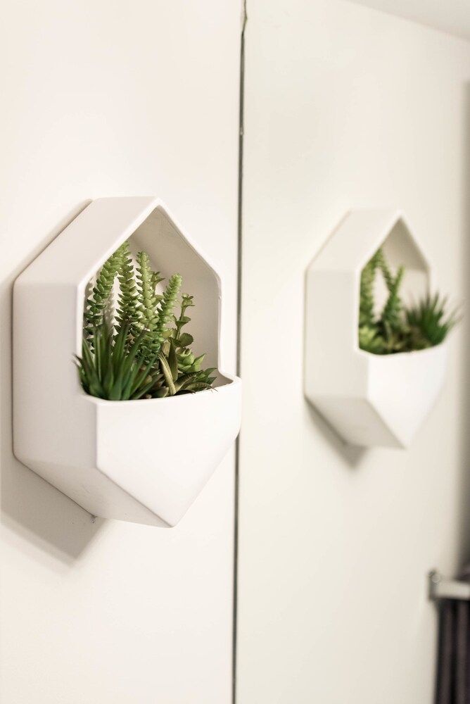 QuickStay CN Tower View Condo in Fort York Premium Studio, Kitchenette, City View 36