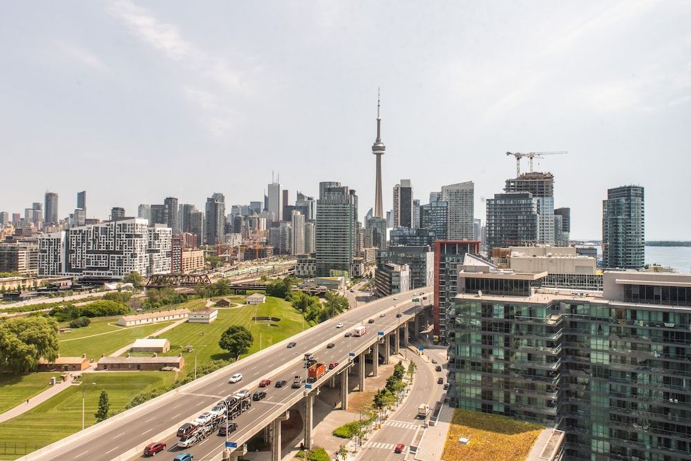 QuickStay CN Tower View Condo in Fort York Executive Apartment, 2 Bedrooms 45