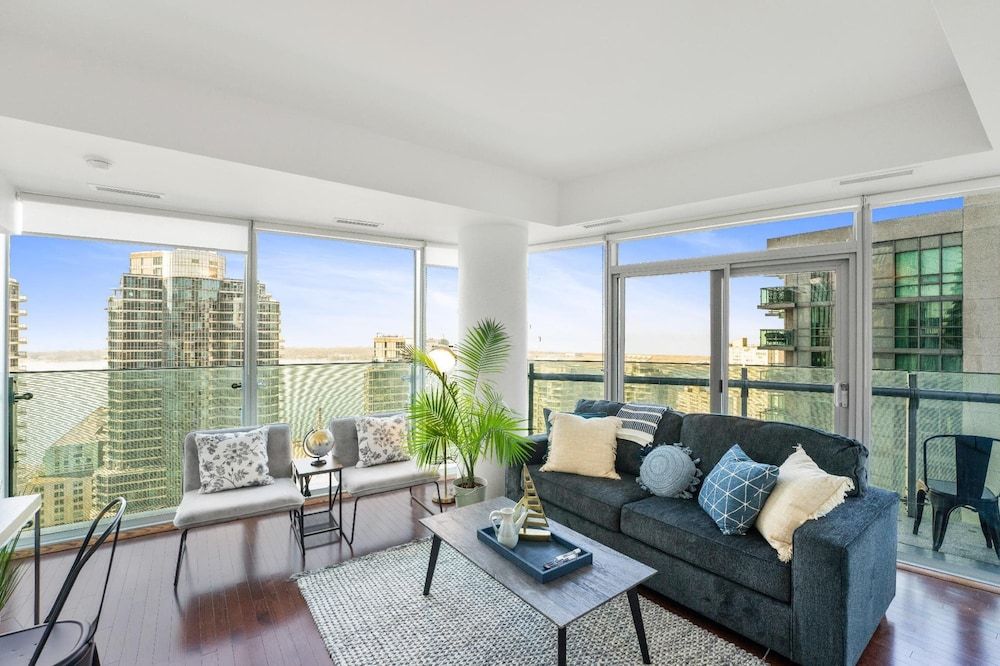undefined GLOBALSTAY. Gorgeous Apartments in the Heart of Toronto 2