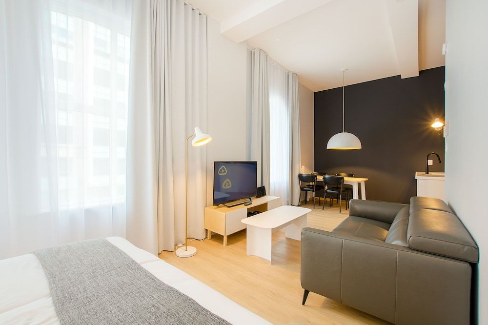 Les Lofts Charest - By Les Lofts Vieux-Quebec Loft, 1 Bedroom with Bunk Beds (LC304) 8