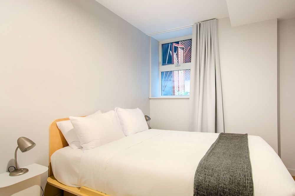 Les Lofts Charest - By Les Lofts Vieux-Quebec Apartment, 2 Bedrooms, Half-Basement (LC104) 3