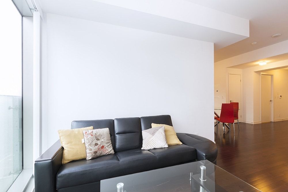 Trinity Suites - Condo on York Street Condo 6