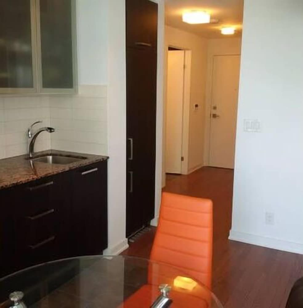 undefined Trinity Suites - Condo on York Street I 8