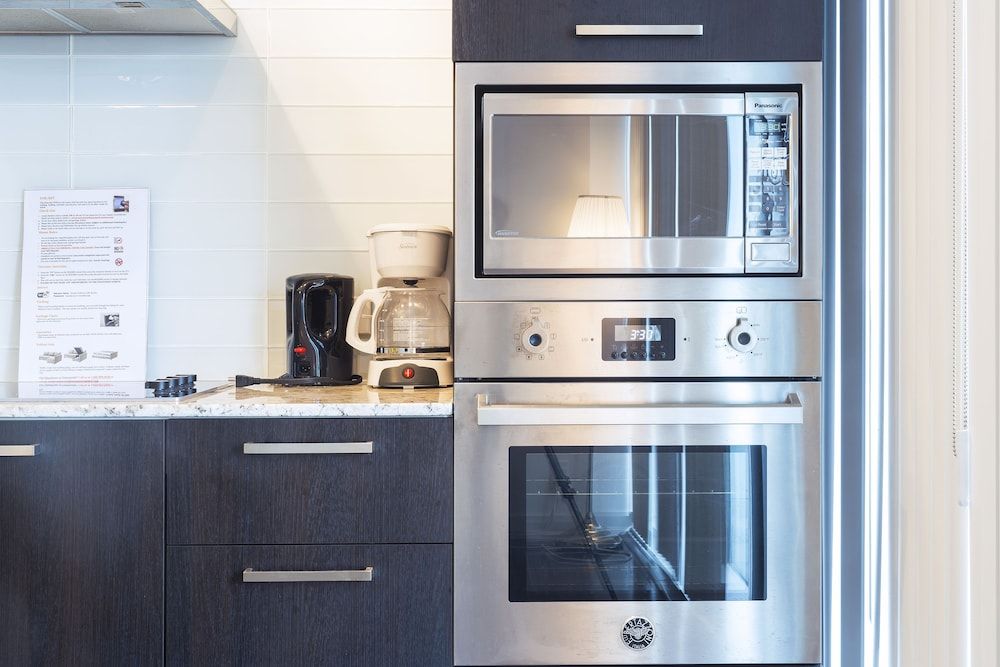 Trinity Suites - Condo on York Street I Luxury Condo (Ice) 16