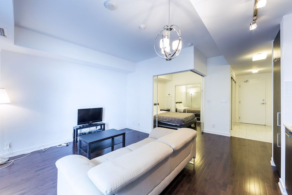 Trinity Suites - Condo on York Street I Luxury Condo (Ice) 7