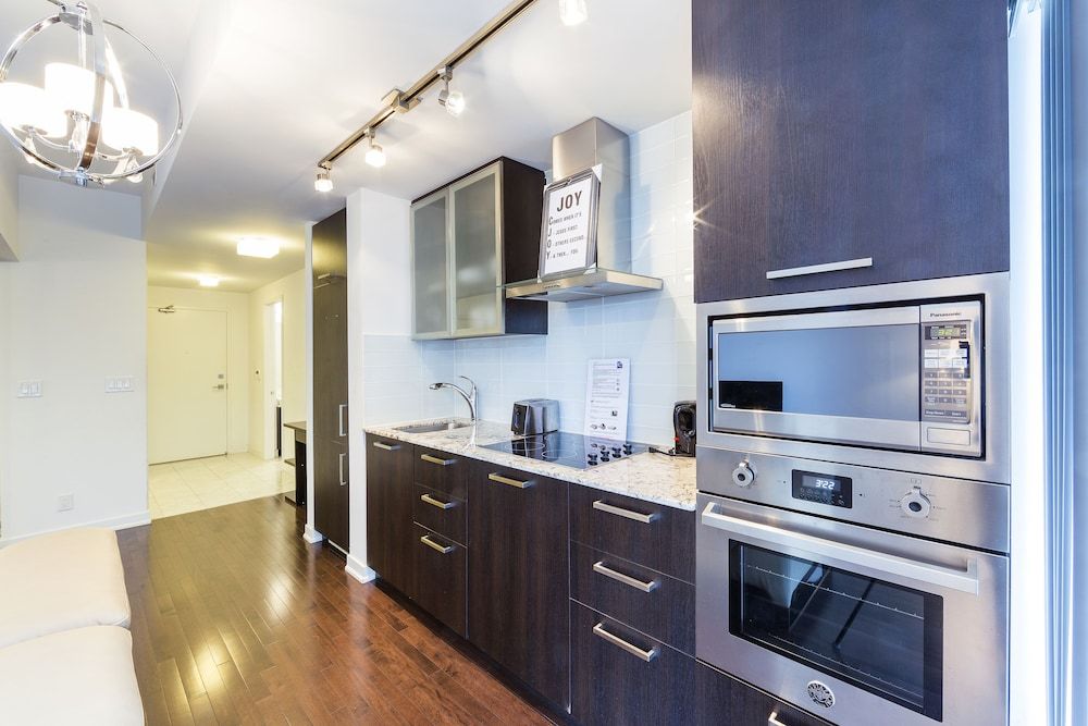 Trinity Suites - Condo on York Street I Luxury Condo (Ice) 14