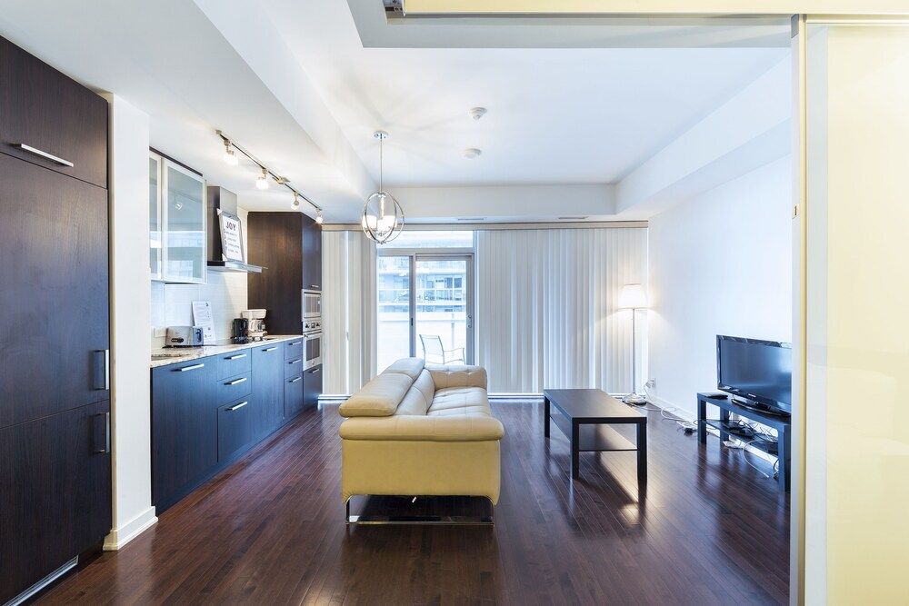 Trinity Suites - Condo on York Street I Luxury Condo (Ice) 9