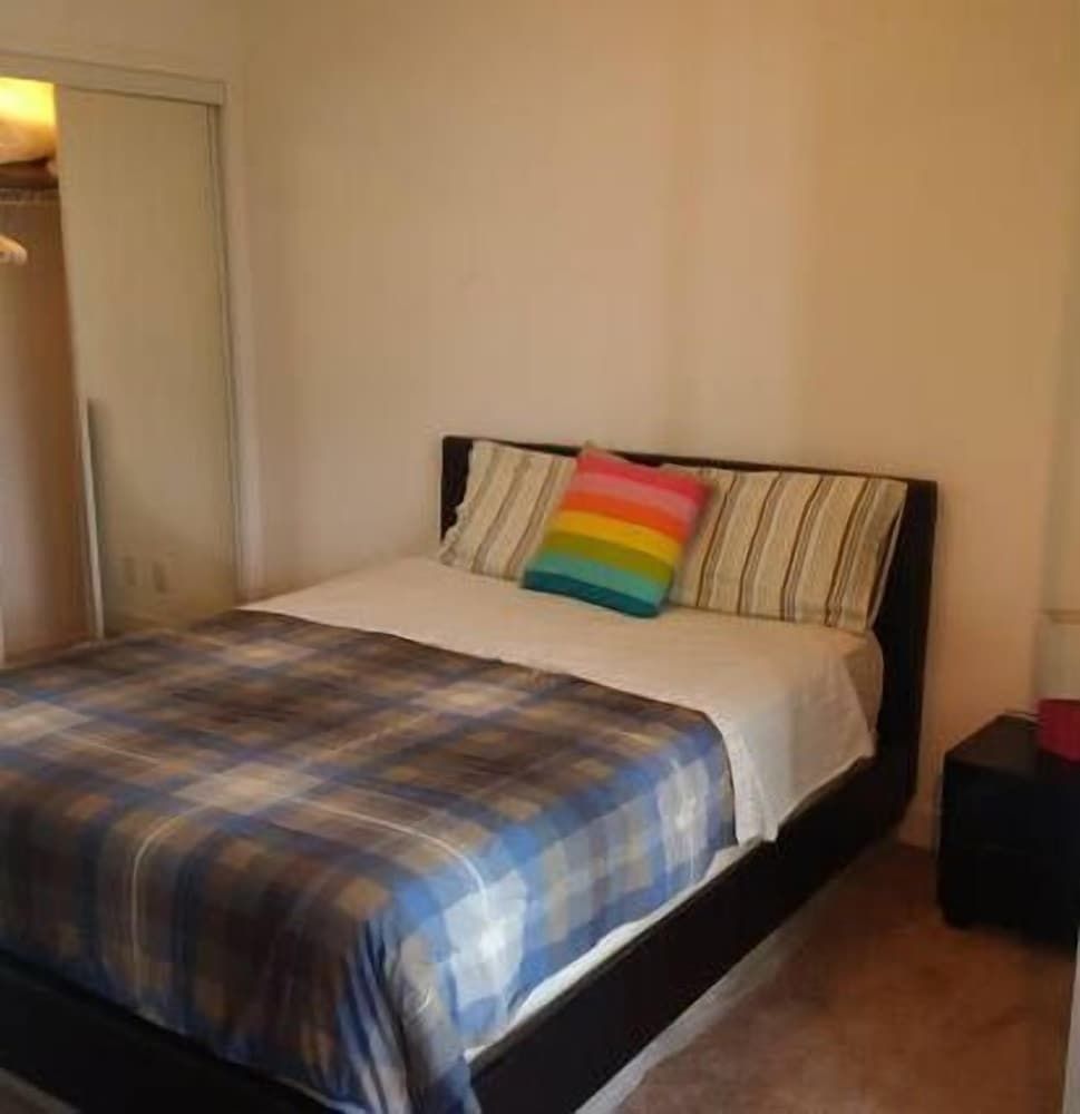 undefined Trinity Suites - Condo on York Street I 7