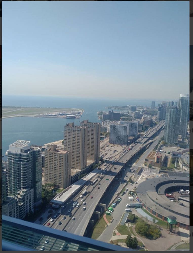 Trinity Suites - Condo on York Street I Comfort Condo, 1 Queen Bed 5