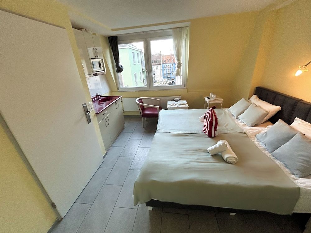 Gasthaus 210 Double Room 3