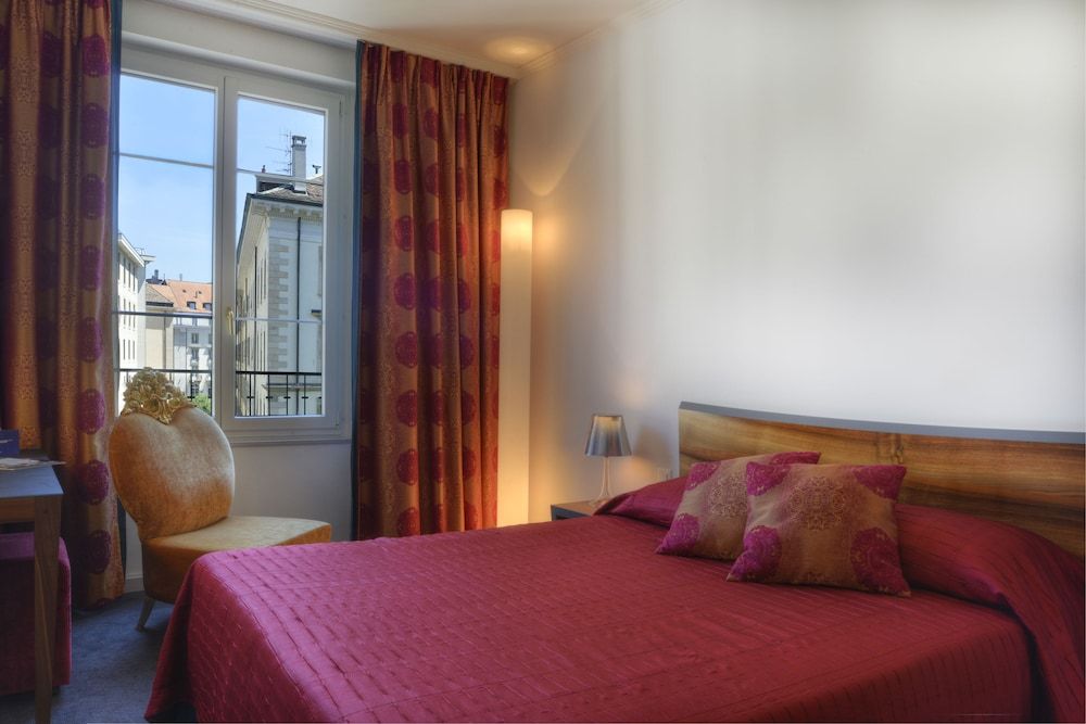 undefined The Ambassador 6