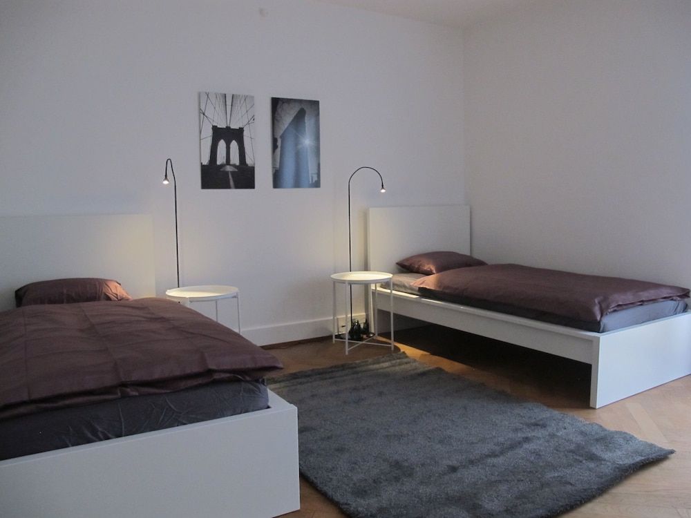 Zurich Furnished Apartments City Apartment, 2 Bedrooms, Kitchen (103) (incl. cleaning fee of 120 CHF) 3