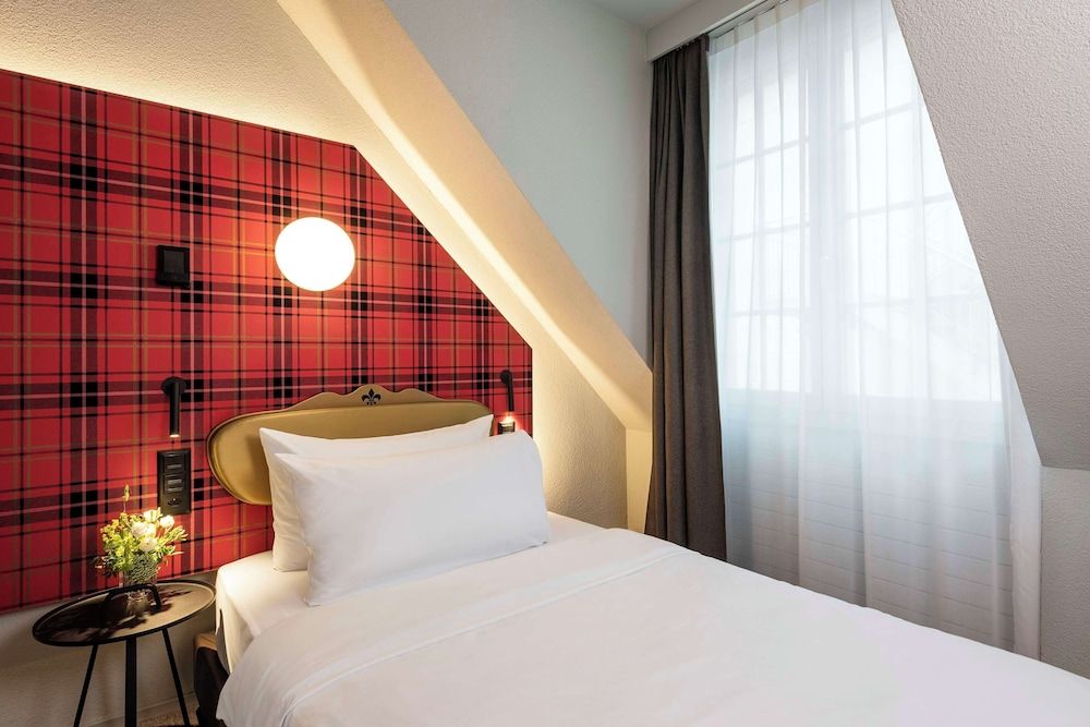 NH Bern The Bristol Standard Room 2