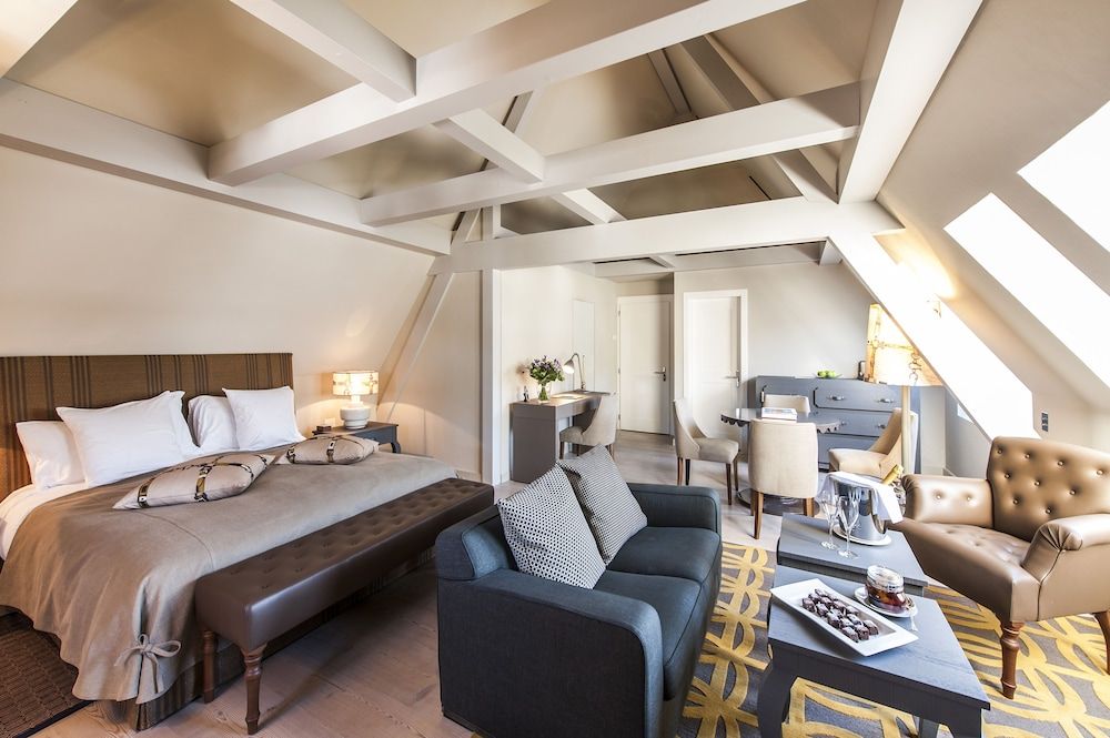 Suite (Sommet)