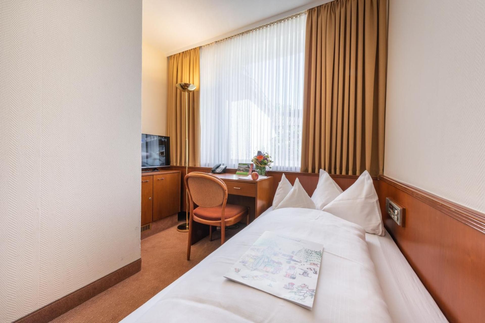 Small Single Room