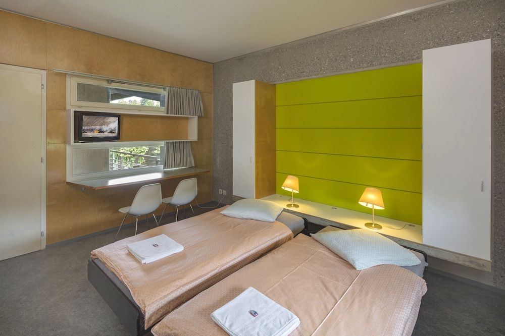 undefined Lausanne Youth Hostel Jeunotel 7