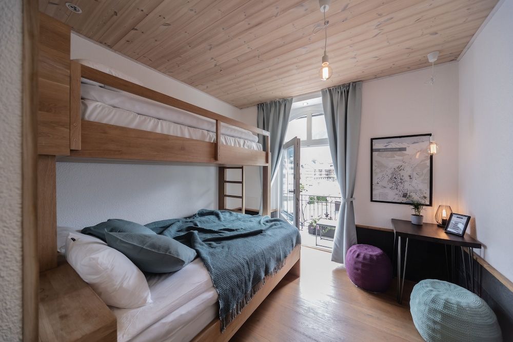 Double or Twin Room, Private Bathroom (Adventurer)