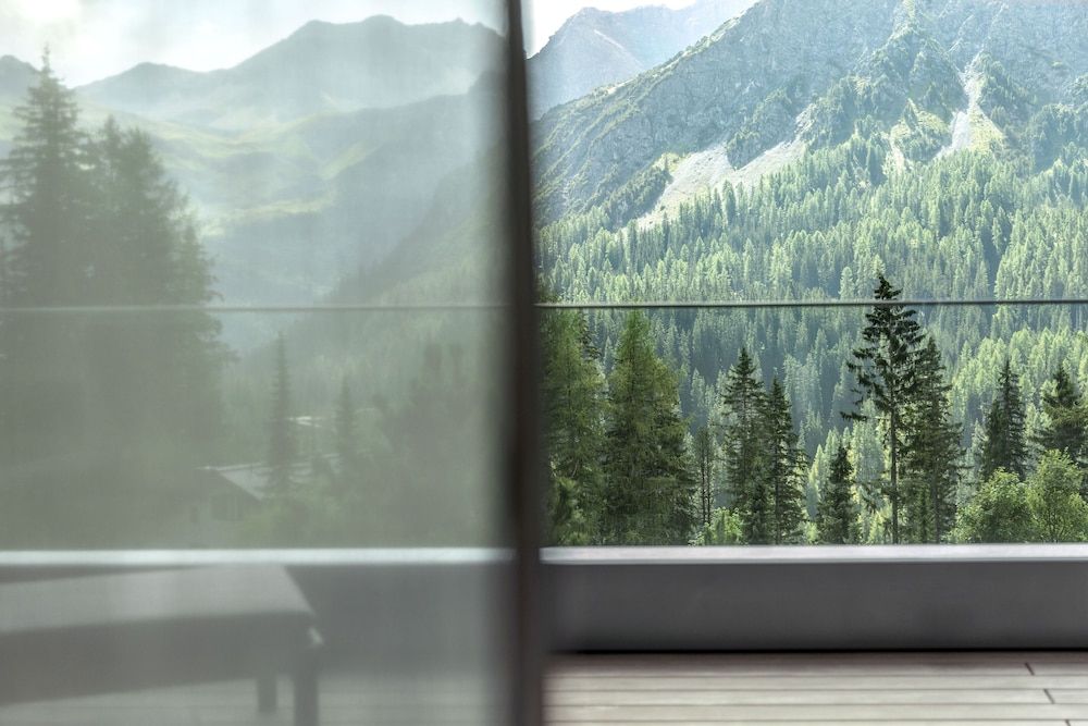 Tschuggen Grand Hotel One-Bedroom Mountain Loft 3